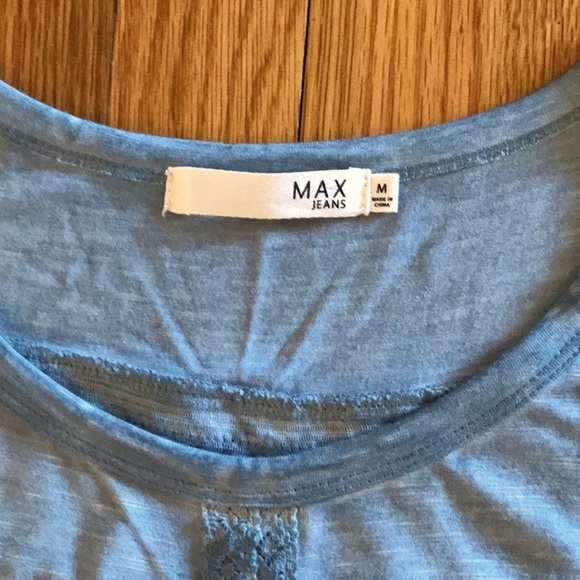 NWT Max Jeans Blue Scoop Neck Short Sleeve Top Size Medium - Picture 6 of 10